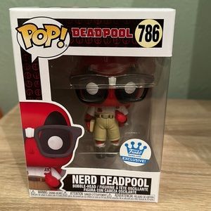 Nerd Deadpool funko exclusive funko pop